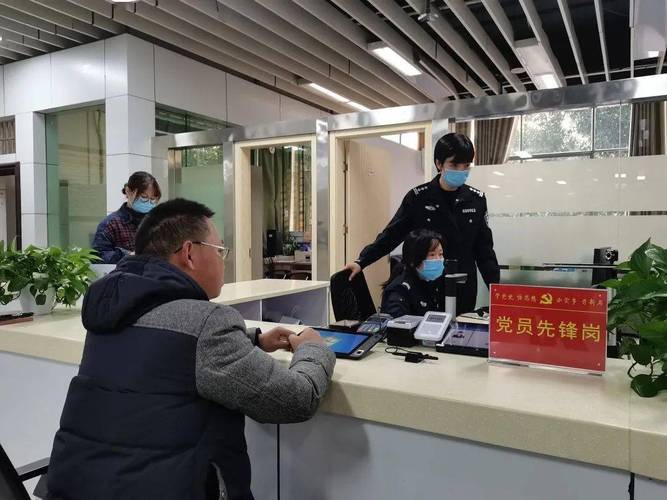 旅游市場強(qiáng)勁復(fù)蘇，黔西南州出入境窗口迎辦證高峰