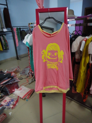 地?cái)偡b批發(fā)指南 擺地?cái)傎u(mài)什么服裝利潤(rùn)高且好賣(mài)？